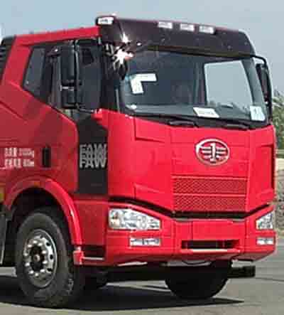 一汽解放前四后八40方（20噸）液壓飼料車(chē)